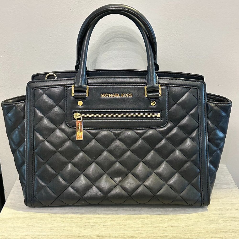 Michael Kors‎ Medium Quilted Selma in Black with dust bag